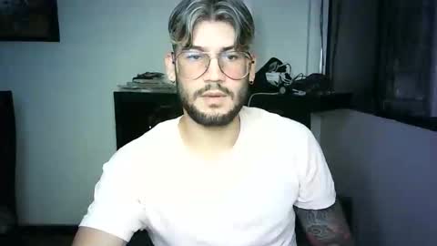 thedragonboyxxx online show from 03/22/26, 03:10