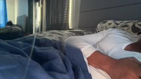 theeshooterr online show from 01/05/25, 03:55