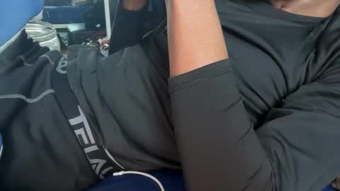 theeshooterr online show from 02/10/25, 09:04