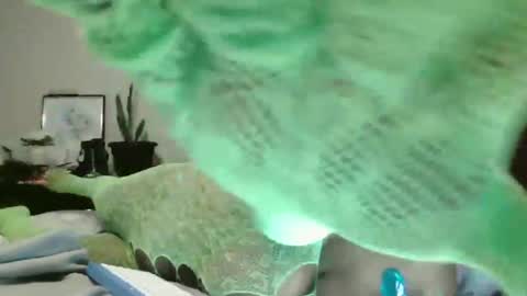 TheeTashelly online show from 10/21/25, 07:20