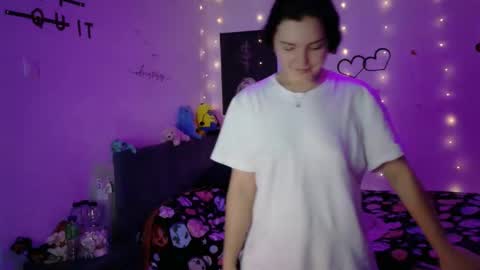 TheFarmergirl online show from 11/03/25, 04:30