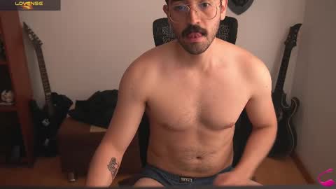 Wolf Independent model online show from 09/15/25, 05:57