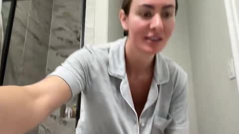 Snapshot of thefitfreak chatting on 11/20/25, 11:37 Alyssa Rhoades online show from 11/20/25, 11:37