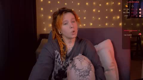 Moon online show from 02/16/26, 01:24