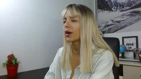 Peyton online show from 11/04/25, 03:27