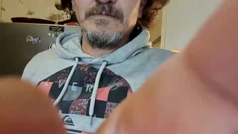 Green online show from 04/30/26, 08:04