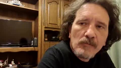 Green online show from 05/01/26, 08:02