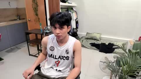 Green online show from 01/05/25, 01:04