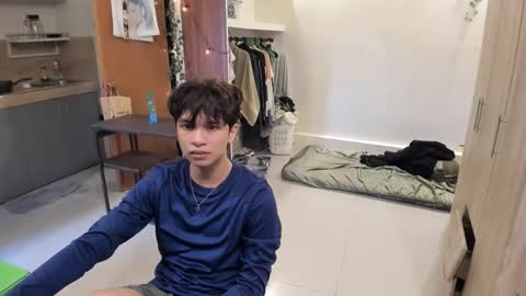 Green online show from 10/22/25, 09:47