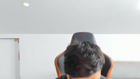 Snapshot of theguardian7 chatting on 11/04/25, 06:12 theguardian7 online show from 11/04/25, 06:12