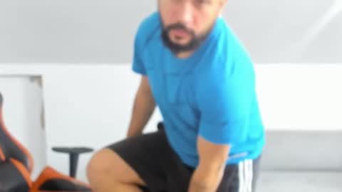 Snapshot of theguardian7 chatting on 11/24/25, 11:32 theguardian7 online show from 11/24/25, 11:32