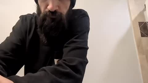 Snapshot of theh4iryfi5h chatting on 02/25/26, 12:31 theh4iryfi5h online show from 02/25/26, 12:31