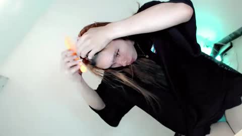 laisa online show from 02/12/25, 10:56