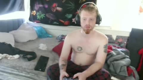 fuzzyfox online show from 09/16/25, 04:08