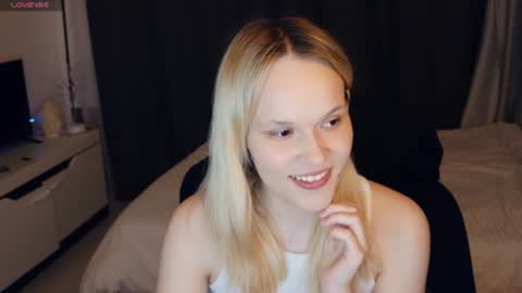 Lily online show from 06/13/26, 09:35
