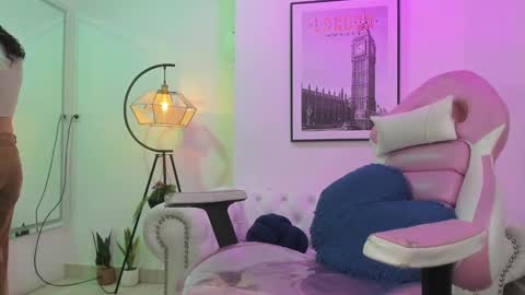 Theia  online show from 02/22/25, 12:40