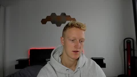 Snapshot of thejacob_d chatting on 11/19/25, 09:20 thejacob_d online show from 11/19/25, 09:20