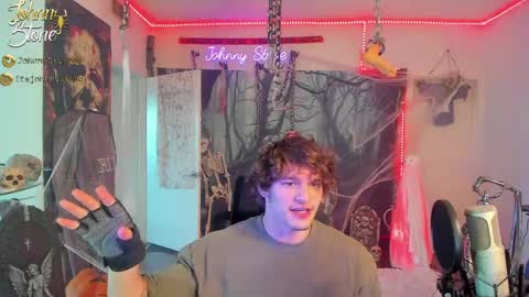 Snapshot of thejohnnystone chatting on 10/01/25, 11:55 Johnny Stone online show from 10/01/25, 11:55