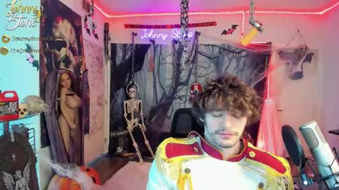 Snapshot of thejohnnystone chatting on 10/17/25, 12:14 Johnny Stone online show from 10/17/25, 12:14
