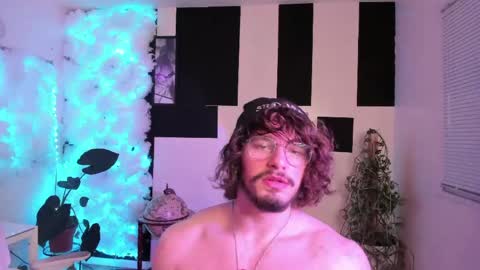 Snapshot of thejohnnystone chatting on 05/16/26, 12:07 Johnny Stone online show from 05/16/26, 12:07