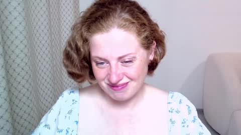 Ella online show from 09/17/25, 05:42