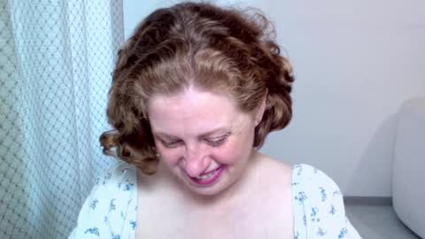 Ella online show from 10/17/25, 08:28