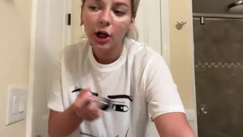 thelexirose online show from 06/20/26, 02:14