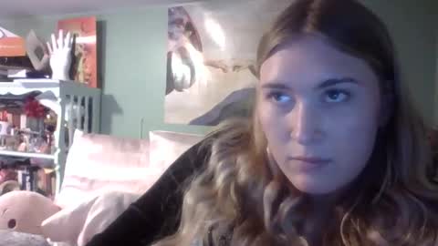 Little Bambii online show from 11/15/25, 09:43