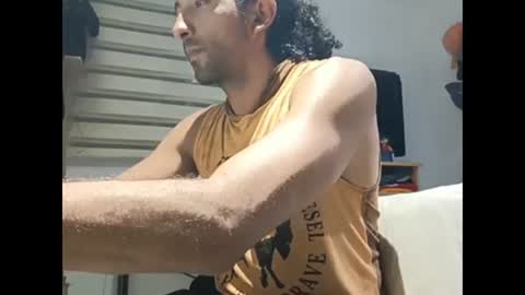 Snapshot of thelong_gutxxx chatting on 04/14/26, 11:55 thelong gutxxx online show from 04/14/26, 11:55