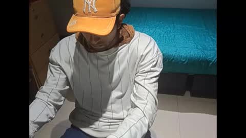 Snapshot of thelong_gutxxx chatting on 04/16/26, 12:22 thelong gutxxx online show from 04/16/26, 12:22