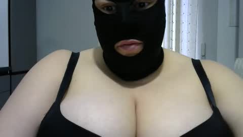 Snapshot of theloversexy chatting on 12/19/25, 02:57 theloversexy online show from 12/19/25, 02:57