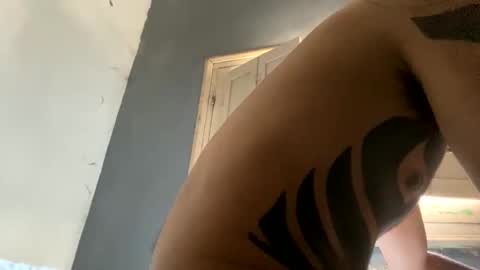 Snapshot of themarttinguyyy chatting on 12/24/24, 03:16 themarttinguyyy online show from 12/24/24, 03:16