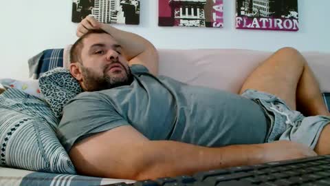 Snapshot of themastercomander chatting on 01/13/25, 06:06 Big Alpha Daddy Master online show from 01/13/25, 06:06