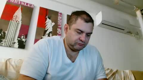 Snapshot of themastercomander chatting on 02/25/25, 03:31 Big Alpha Daddy Master online show from 02/25/25, 03:31