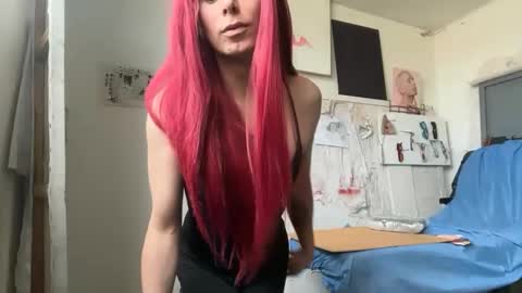 Lucy Lucy online show from 02/25/26, 04:05