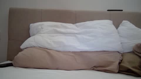 themikka1234 online show from 03/19/26, 01:37