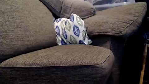 Teez online show from 02/08/25, 01:22