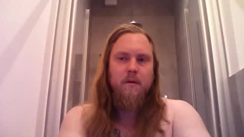 Snapshot of thenewdude1992 chatting on 11/07/25, 07:47 thenewdude1992 online show from 11/07/25, 07:47