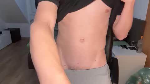 Tommy Next Stream starting at 9 AM CEST Thersday 10TH  online show from 09/12/25, 06:08