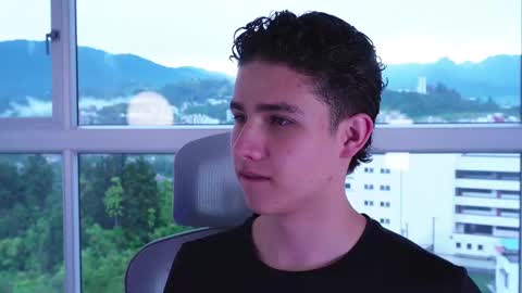  THEO- MATEO  online show from 02/11/25, 01:09