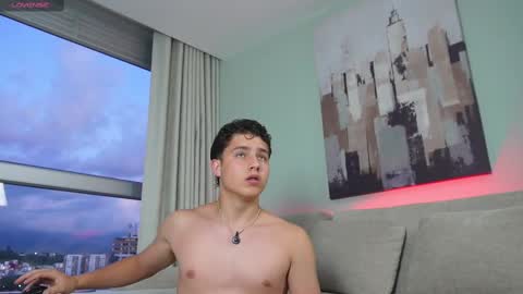  THEO- MATEO  online show from 09/13/25, 11:04