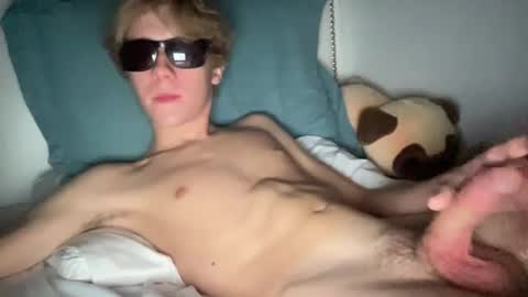 Theo Palm online show from 12/04/24, 03:15