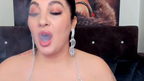 Snapshot of theonerosegoddes chatting on 01/08/25, 07:56 theonerosegoddes online show from 01/08/25, 07:56