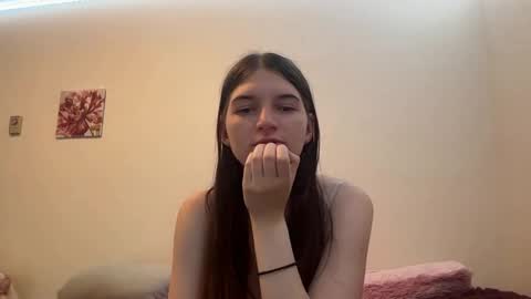 Astrid online show from 05/27/26, 02:52