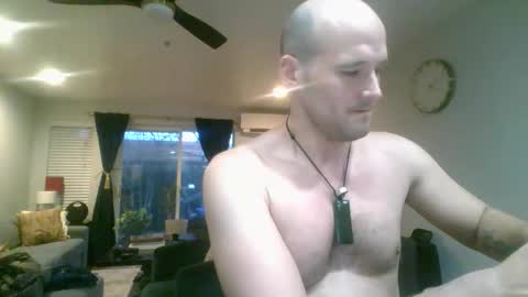 Snapshot of theoutfitter chatting on 02/24/26, 11:58 MISTERPOWERS online show from 02/24/26, 11:58