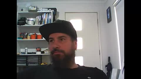 Snapshot of theozbeardguy chatting on 02/18/25, 03:53 aussiebeard online show from 02/18/25, 03:53