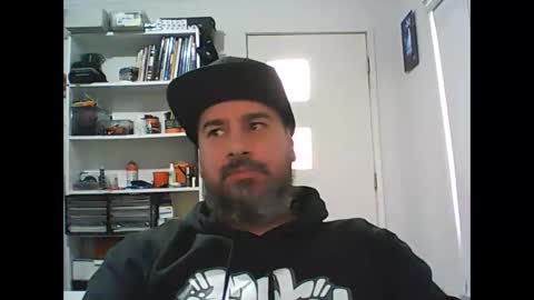 Snapshot of theozbeardguy chatting on 10/06/25, 01:47 aussiebeard online show from 10/06/25, 01:47