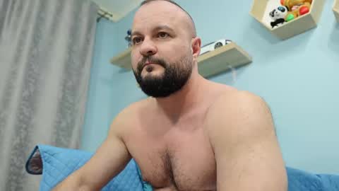 Chris online show from 03/04/25, 01:06