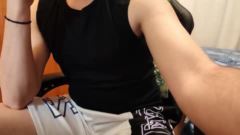 Snapshot of therandomniceboy chatting on 11/11/25, 05:46 therandomniceboy online show from 11/11/25, 05:46