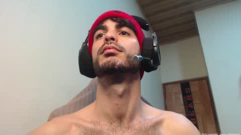 Santiago Enrique online show from 01/04/25, 05:48